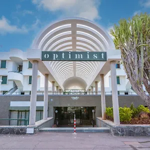 https://apartamentos-optimist-vaptour.in-canary-islands.com