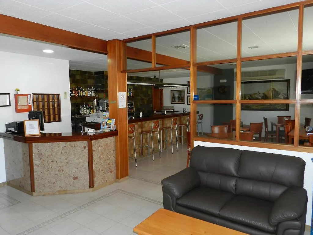 Hotel El Castell كالافيل بيت ضيافة